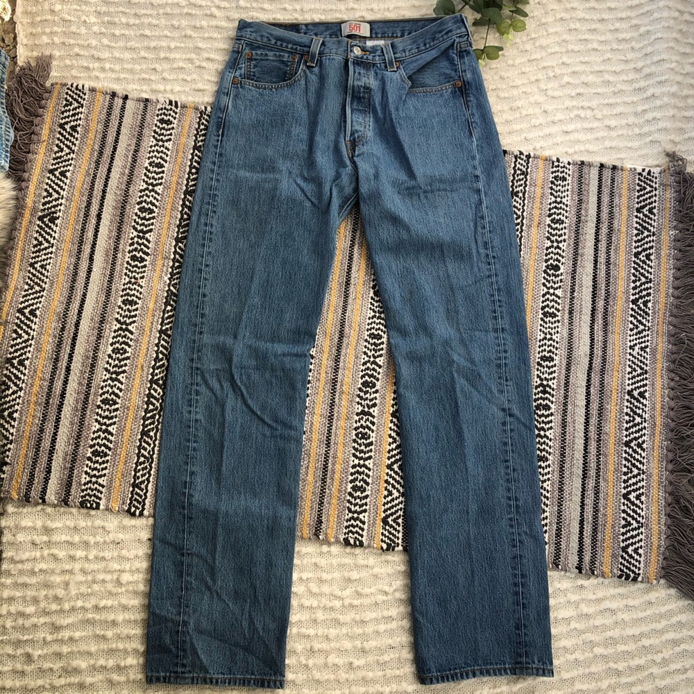 Levi’s 501 button fly red tab straight leg jeans - Picture 2 of 11
